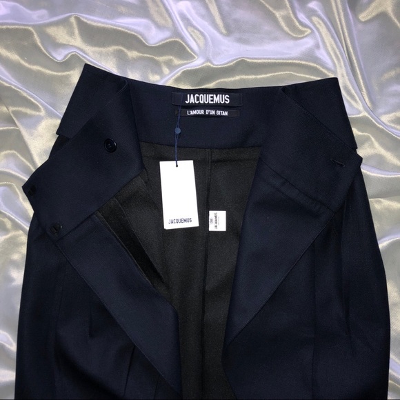 JACQUEMUS FW’17 Collection Skirt - Picture 4 of 8